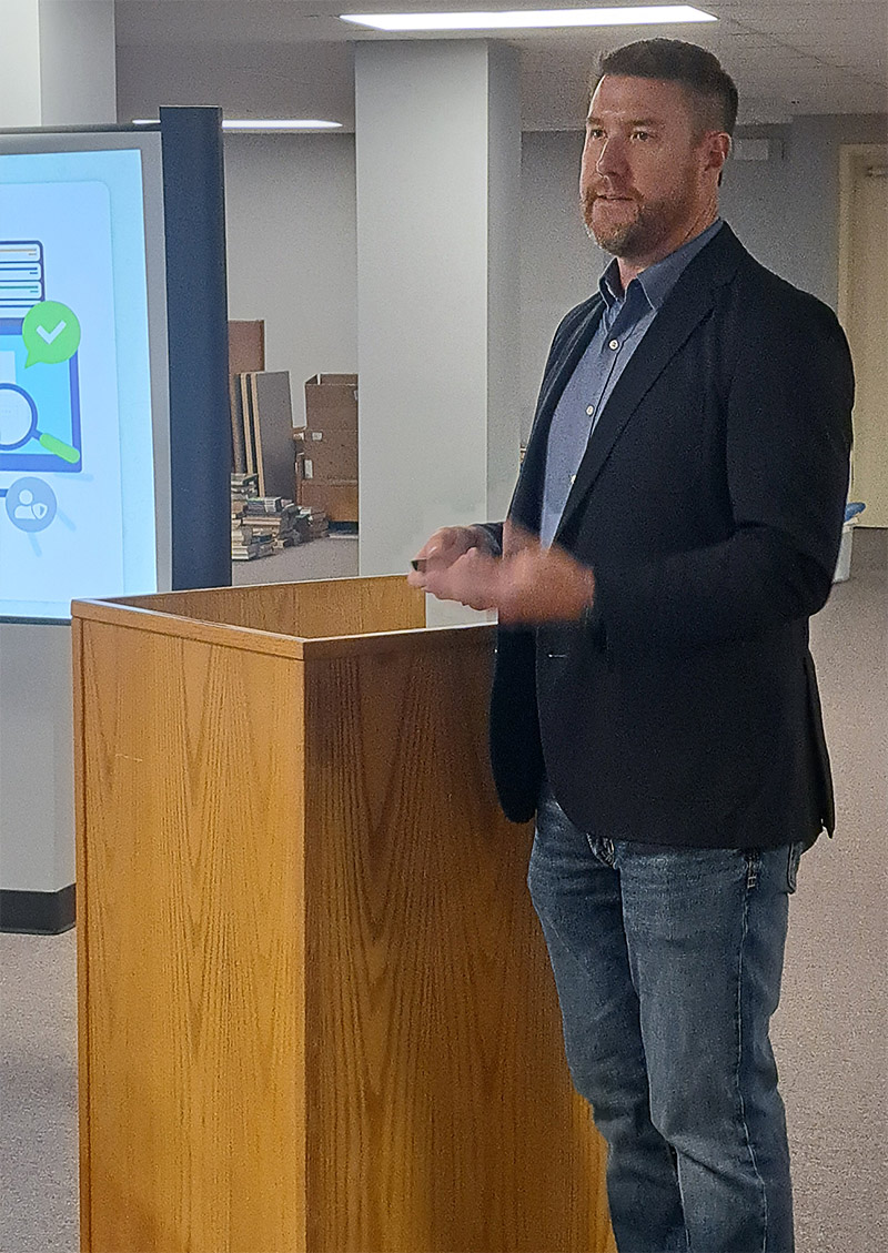 High Touch Technologies’ Jason Fenoglio presenting on AI readiness to Park City Chamber of Commerce members in Park City, Kansas, during a lunch-and-learn event